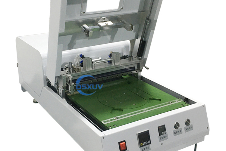 Máquina de montaje de chips de obleas de semiconductores de cinta UV